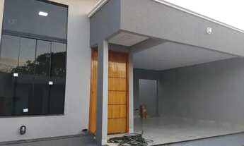 Imagem 2: R. Vendo casa recentemente reformada com 3 quartos