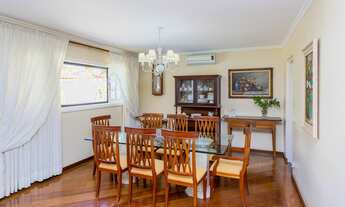 Imagem 2: Casa de condomínio para venda tem 313 metros quadrados com 5 quartos