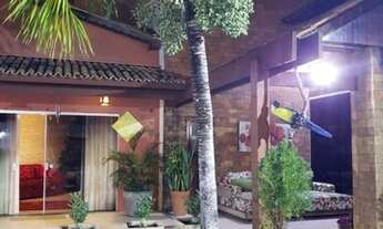 Imagem 2: Casa com Piscina na Aruana