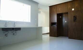 Imagem 7: Cobertura duplex para aluguel possui 400 metros quadrados com 4 quartos