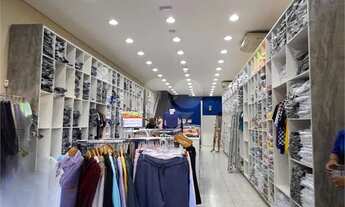 Imagem 2: Loja bem localizada entre Artur de Azevedo e Teodoro Sampaio Prox ao Metrô Faria Lima e Fr