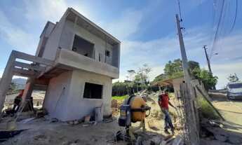 Imagem 5: Casa nova sobrado com 04 dormitórios sendo 01 suite e 01 demi suite em Florianópolis