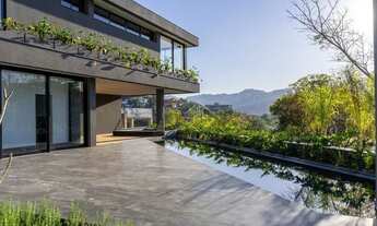 Imagem: Casa a venda no condomínio Vale dos Cristais