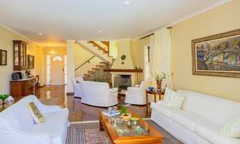 Imagem 4: Casa de condomínio para venda tem 313 metros quadrados com 5 quartos