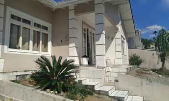 Imagem 2: Casa para venda possui 210 metros quadrados com 3 quartos em Centro - Santo Amaro da Imper