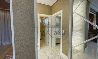 Imagem 5: Exclusivo Sobrado de Alto Padrão - Residencial Jardim do Golfe - 495m² - 4 Suítes - Elevad