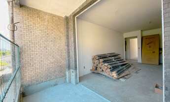 Imagem 2: O 2/4 com varanda mais cobiçado da Ponta Verde! Invista agora