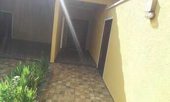 Imagem 3: Casa térrea para locação com 4 dormitórios, piscina e completa em armários