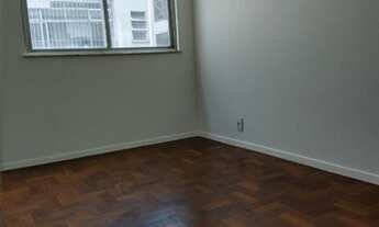 Imagem 3: Apartamento com 3 quartos sendo 1 suíte, sol da manhã na Rua Tiradentes Ingá