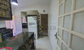 Imagem 5: Casa Sobrado - Bosque dos Eucaliptos - 3 Dormitórios - 84m²