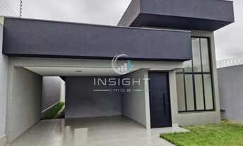 Imagem: Casa de Alto Padrão com Piscina no Parque