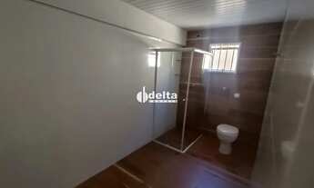 Imagem 11: Casa residencial com 5 quartos sendo 1 suíte disponível para locação no bairro Saraiva em