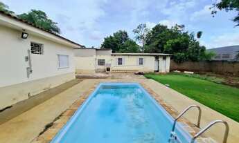 Imagem: Chácara de 3232m² com 04 quartos para