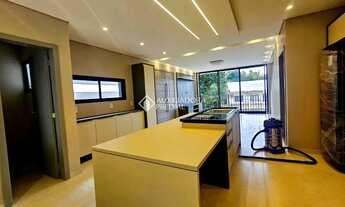 Imagem 2: CASA TRIPLEX A VENDA - MOBILIADA, BAIRRO CACHOEIRA DO BOM JESUS