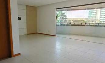 Imagem 2: Alphaville I Paralela apartamento 3/4 sendo 02 suítes e 02 vagas cobertas