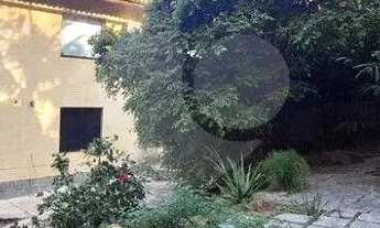 Imagem 2: Casa com 6 dormitórios à venda, 450 m² por R$ 980.000,00 - Marazul - Niterói/RJ