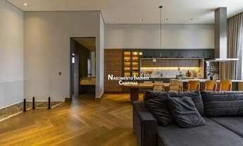 Imagem 7: Casa de Alto Padrão com 3 Suítes, 450 m² de Sofisticação por R$ 4.490.000