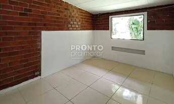 Imagem 2: Casa de Condomínio com 4 quartos em Aldeia dos Camarás