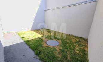 Imagem 2: Casa 2/4 Piso Porcelanato e Quintal no Brisas da Mata