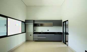 Imagem 2: Casa de condomínio térrea para venda possui 135 metros quadrados com 3 quartos