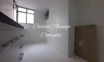 Imagem 3: Apartamento vazio, finamente reformado, próximo a praça