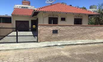 Imagem 4: Aluga-se casa mensal R$1.800 (somente de junho a início de dezembro/2022