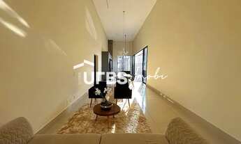 Imagem 3: Casa de condomínio térrea para venda tem 180 metros quadrados com 3 quartos