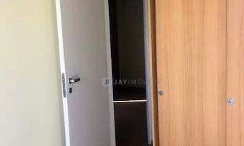 Imagem 7: Apartamento com 3 dormitórios, sala ampla para 2 ambientes, 1 banheiro, 4 vagas de garagem