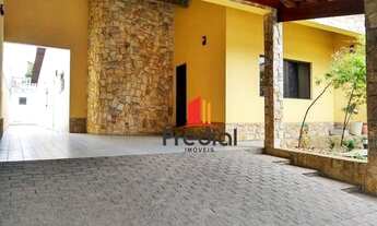 Imagem: Casa com 4 dormitórios para alugar, 240