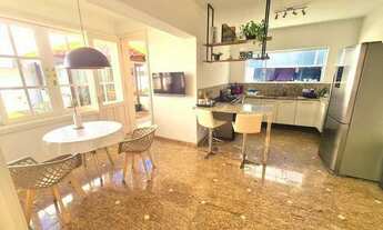 Imagem 2: Linda Casa com 4 Dormitórios , Área Gourmet Completa - Mobiliada!!!