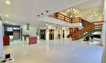 Imagem 7: Casa de condomínio para aluguel tem 585 metros quadrados com 4 quartos