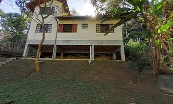 Imagem 3: Casa em Teresópolis com terreno de 800m² em localização bucólica e agradável