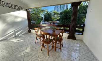 Imagem 4: CASA COM TRES QUARTOS SUITES, PISCINA