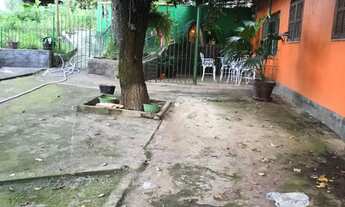 Imagem 6: Casa Térrea + Sobrado para venda tem 360 metros quadrados com 7 quartos