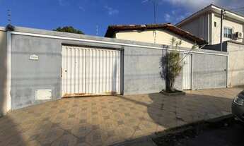 Imagem: Venda de casa no bairro Antônio Pimenta