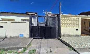 Imagem 2: Casa com 3 quartos no bairro Parque Araxá - Fortaleza, CE