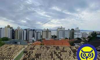 Imagem 7: Casa com 4 quartos (1 suíte), para venda com piscina e vista para beira mar