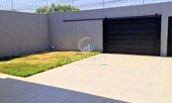 Imagem 3: Casa de Alto Padrão com Piscina no Parque Brasília 2ª Etapa - Anápolis