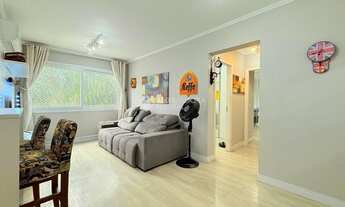 Imagem 2: Apartamento de 2 quartos com 1 vaga à venda no bairro Glória em Porto Alegre