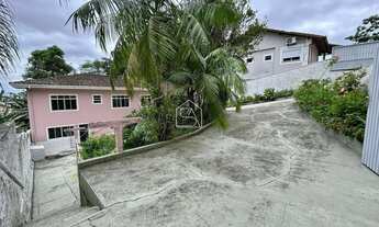 Imagem 4: Casa com 3 dormitórios à venda no Centro Histórico de São José, SC