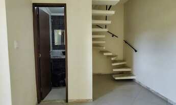 Imagem 4: Vendo casa duplex em condomínio, 2 suítes, demais dependências e 2 vagas garagem