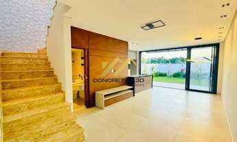 Imagem: Sobrado com 3 suítes à venda e para alugar