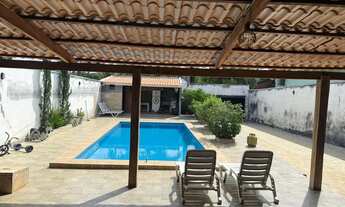 Imagem: Casa com piscina