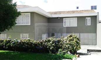 Imagem 4: Imóvel localizado entre a avenida Maringá e Jacob Macanhan, amplo espaço de terreno