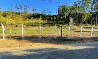 Imagem: Santa Branca - Terreno Padrao - Angola