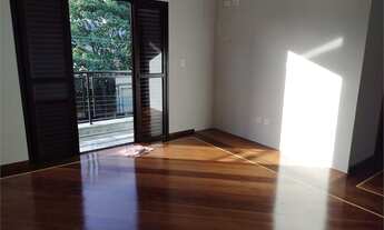 Imagem 7: Sobrado para venda possui 330 metros quadrados com 3 quartos em Jardim Guapira - São Paulo