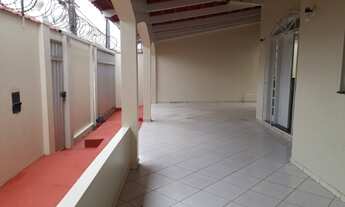 Imagem 2: Casa de 2 andares à Venda, 220m² - Bairro Castelo Branco