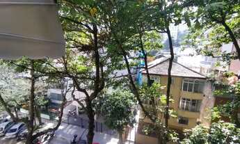 Imagem 2: Apartamento para venda com 70 metros quadrados com 2 quartos em Copacabana - Rio de Janeir