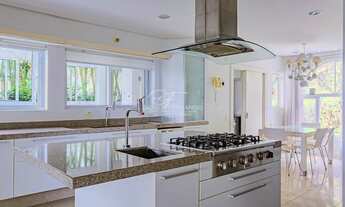 Imagem 7: Mansão de Alto Padrão em Condomínio de Luxo no Cacupé