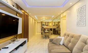 Imagem 2: Apartamento com 2 Quartos e 2 banheiros Água Verde - Curitiba